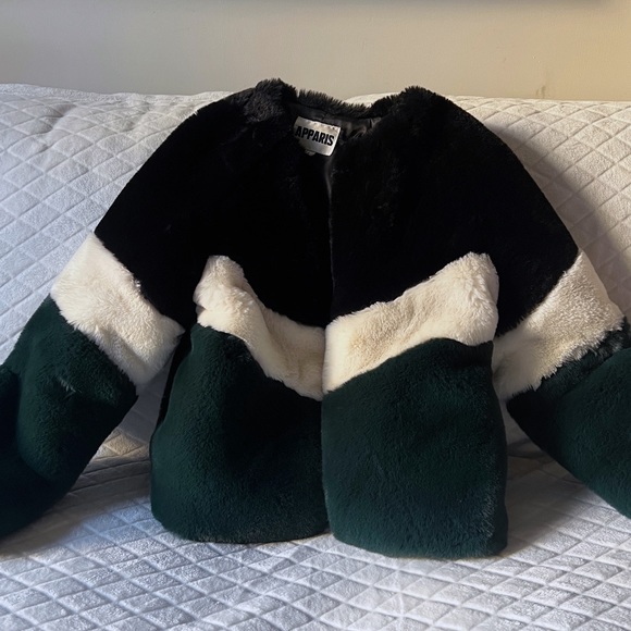 NWOT Apparis Brigitte color lock faux fur soft chic jacket S | black green white - Picture 4 of 6